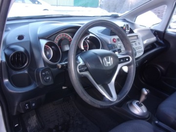 Honda Jazz III 1.4 i-VTEC 100KM 2010 Honda Jaaz 1.4 Automat, zdjęcie 19