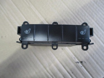 MERCEDES A W169 PŘEPÍNAČ OHŘÍVAČ SEDADLA