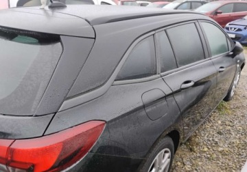 Opel Astra K Sportstourer Facelifting 1.2 Turbo 110KM 2020 Opel Astra 122020r, 1.2 Benzyna. Uszkodzony przod i lewy bok. Jezdzi, zdjęcie 3