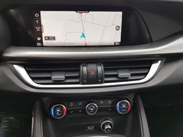 Alfa Romeo Stelvio SUV Facelifting 2.2 Turbo 210KM 2021 Alfa Romeo Stelvio 2.2 T VELOCE Q4 210CV AUTO, zdjęcie 14