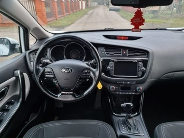 Kia Ceed 2013 Kia Cee'd 1.6 benzyna 135km / Automat / Kamera /, zdjęcie 8
