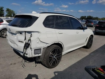 BMW X5 G05 2023 BMW X5 M50i 2023 4.4l 4.4 Benzyna 523KM, zdjęcie 3