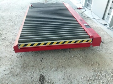 PODNOSNIK NOZYCOWY STOL ROLKI PODAJNIK ROLKOWY