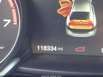 Alfa Romeo Giulia II Sedan 2.0 TBi 280KM 2018 Alfa Romeo Giulia 2018 2.0l 2.0 Benzyna 280KM, zdjęcie 11