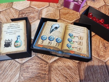 Красочная вставка, органайзер: Шарлатаны из Пасикуровице + аксессуары