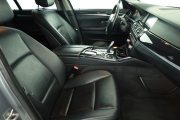 BMW Seria 5 F10-F11 Touring 520d 184KM 2012 BMW 5 520d, 181 KM, Automat, Skóra, Navi, Xenon, zdjęcie 6