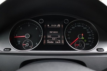 Volkswagen Passat B7 Variant 2.0 TDI CR DPF BlueMotion 140KM 2013 VW Passat 2.0 TDI, DSG, Navi, Xenon, Bi-Xenon, zdjęcie 10