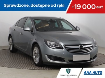 Opel Insignia I Hatchback Facelifting 2.0 CDTI ECOFLEX 140KM 2015 Opel Insignia 2.0 CDTI, Skóra, Navi, Klima