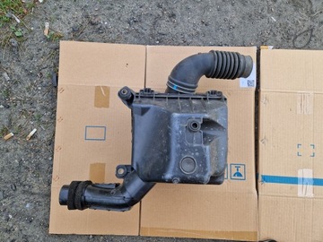 POUZDRO FILTRU VZDUCHU MITSUBISHI L200