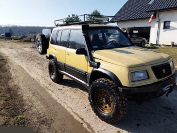 Suzuki Vitara I Standard 2.0 i V6 24V 136KM 1995 Suzuki Vitara 2.0 V6 benzyna 136KM 1995r, zdjęcie 1