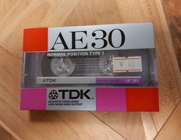 TDK AE 30 kaseta magnetofonowa