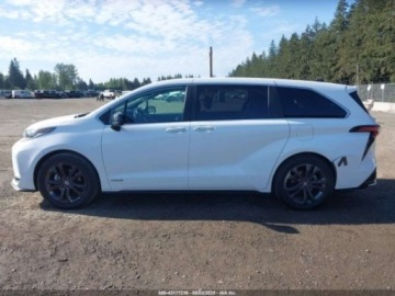 Toyota Sienna III 2021 Toyota Sienna 2021 Toyota Sienna XSE FWD 7-Passenger 2.5 Benzyna 189KM, zdjęcie 1