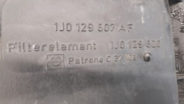 1J0129607AF POUZDRO FILTRU VZDUCHU VW GOLF IV 1.6