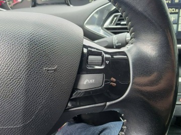 Peugeot 308 II SW 1.6 BlueHDi 120KM 2016 Peugeot 308 SW 1.6 HDI 120 KM, Asystent, zdjęcie 15