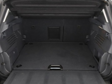 Peugeot 3008 I Crossover Facelifting 1.2 PureTech 130KM 2015 Peugeot 3008 1.2 Benzyna Allure Panorama Navi, zdjęcie 19