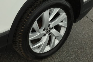 Volkswagen Tiguan Allspace SUV 1.5 TSI EVO 150KM 2021 VW Tiguan Allspace 1.5 TSI, Salon Polska, zdjęcie 17