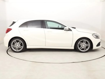 Mercedes Klasa A W176 Hatchback 5d Facelifting 180 122KM 2017 Mercedes A A 180, Salon Polska, Skóra, Navi, zdjęcie 5