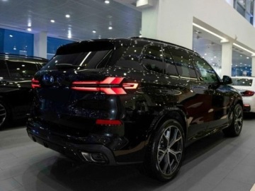 BMW X5 G05 SUV Facelifting 3.0 30d 298KM 2026 BMW X5 xDrive30d Sport Suv 3.0 (298KM) 2026, zdjęcie 3