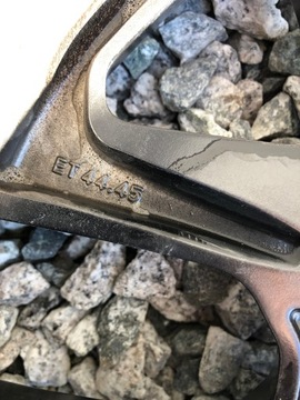 ЛЕГКОСПЛАВНЫЕ ДИСКЫ JEEP ЛЕГКОСПЛАВНЫЕ ДИСКЫ