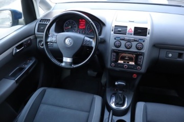 Volkswagen Touran II 1.4 TSI 140KM 2010 VW Touran 1.4 TSI, Automat, Navi, Klima, zdjęcie 6