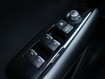 Mazda 6 III Sedan Facelifting 2016 2.0 SKYACTIV-G 165KM 2018 Mazda 6 2.0 Skyactiv-G, Salon Polska, Automat, zdjęcie 19