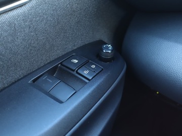 Toyota Yaris IV Hatchback 1.5 Hybrid Dynamic Force 116KM 2021 Toyota Yaris 1.5 VVT-i Hybrid, Salon Polska, zdjęcie 16