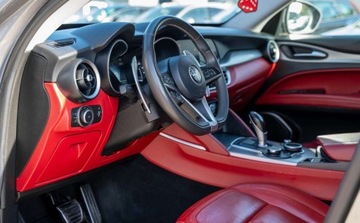 Alfa Romeo Stelvio SUV 2.0 Turbo 280KM 2017 Alfa Romeo Stelvio Alfa Romeo Stelvio 2.0 T Sport Q4 280KM 2.0 Benzyna, zdjęcie 8