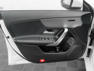 Mercedes CLA C118/X118 2020 Mercedes CLA 180 GD8A206#180 Progressive 7G-DCT, zdjęcie 11