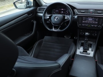 Skoda Superb III Liftback Facelifting 2.0 TDI SCR 200KM 2021 Skoda Superb 2.0 TDI, Salon Polska, Serwis ASO, zdjęcie 6