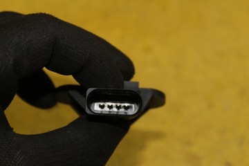 CZUJNIK CIŚNIENIA PHAETON 3.2 FSI 036906051G