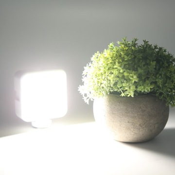 ULANZI VL49 Маленькая светодиодная лампа для камеры, регулируемая