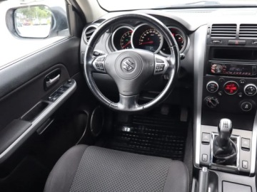 Suzuki Grand Vitara II SUV 5d Facelifting 2.4 VVT 169KM 2011 Suzuki Grand Vitara 2.4 VVT, Salon Polska, zdjęcie 5