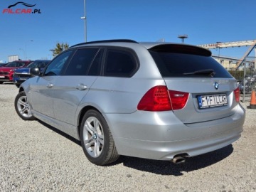 BMW Seria 3 E90-91-92-93 Touring E91 2.0 318d 143KM 2010 BMW Seria 3 GWARANCJA AUTOMAT Polift Duza nawigacja Zamiana Raty 2.0 143KM, zdjęcie 3