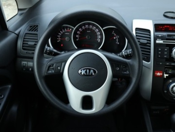 Kia Venga Mikrovan 1.6 DOHC CVVT 125KM 2013 Kia Venga 1.6 CVVT, Salon Polska, 1. Właściciel, zdjęcie 14
