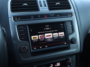 Volkswagen Polo V Hatchback 3d Facelifting 1.2 TSI BlueMotion Technology 90KM 2015 VW Polo 1.2 TSI, Klima, Klimatronic, Tempomat, zdjęcie 11