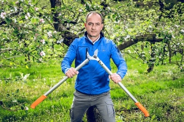 Двуручный секатор ветвей Lowe 22, 80 см.