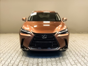 Lexus NX II SUV Facelifting 2.5 450h+ 292KM 2025 LEXUS NX 450h+ Prestige AWD Suv 2.5 (292KM) 2025, zdjęcie 1