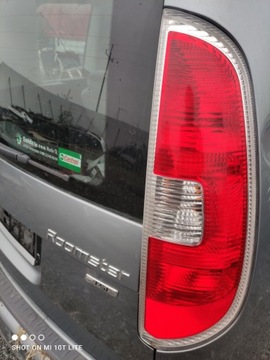 SKODA ROOMSTER FACELIFT SVĚTLO ZADNÍ PRAVÁ