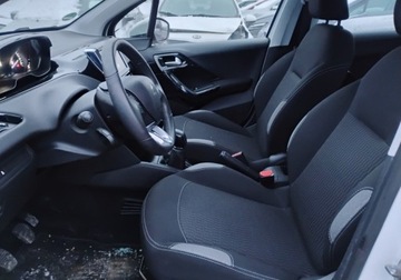 Peugeot 208 I 2016 Peugeot 208 2016r, 1.2 Benzyna. Uszkodzony lewy bok. Jezdzi. 1.2 Benzyna, zdjęcie 6