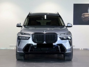 BMW X7 SUV Facelifting 3.0 40d 352KM 2026 BMW X7 xDrive40d Sport Suv 3.0 (352 KM) 2026, zdjęcie 4