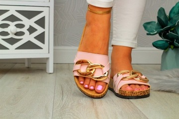 Женские тапочки со стильной пробкой с цепью