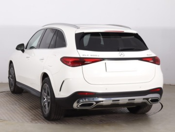 Mercedes GLC C254/X254 SUV Plug-In 2.0 300e 313KM 2023 Mercedes GLC GLC 300 e 4MATIC, Salon Polska, zdjęcie 3