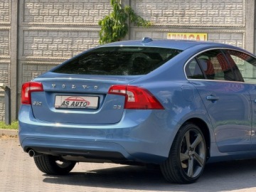 Volvo S60 II Sedan Facelifting 2.0 D3 DRIVE-E 150KM 2015 Volvo S60 2,0D3 150KM Lift/Ledy/Navi/Xenony/Alu18, zdjęcie 36