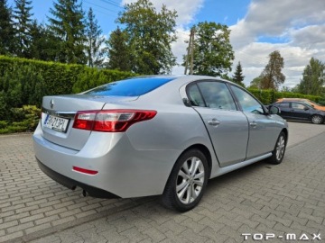 Renault Latitude 2.0 dCi FAP 150KM 2012 Renault Latitude Ladny Bogata wersja 2.0 diesel 150KM 2.0 Diesel 150KM, zdjęcie 8