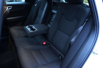 Volvo XC60 II 2021 Volvo XC 60 Bezwypadek SalonPL mildHybrid Tempomat Utrz. pasa ruchu F, zdjęcie 8