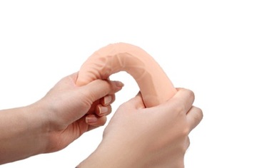 SEX DILDO REALISTYCZNY DAWCA PRZYJEMNOŚCI 20cm CYBERSKÓRA SZTUCZNY PENIS