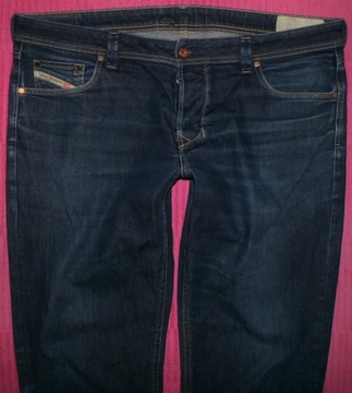 DIESEL larkee-beex - ZWĘŻANE JEANSY BIODRÓWKI W40L32 pas 110cm