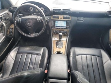 Mercedes Klasa C W204 2006 Mercedes-Benz Klasa C 55 AMG 2006 5.5l 5.5 Benzyna 362KM, zdjęcie 8