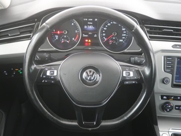 Volkswagen Passat B8 Variant 2.0 TDI BlueMotion SCR 150KM 2016 VW Passat 2.0 TDI, VAT 23%, Navi, Klima, zdjęcie 14