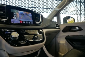 Chrysler Pacifica II 3.6 V6 291KM 2022 Chrysler Pacifica Limited 3.6L V6 291KM Panorama Radar Odkurzacz Cam360 Ma, zdjęcie 20